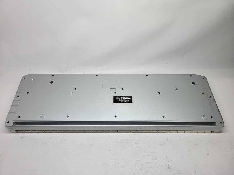 M-Audio Radium 49key. MIDI Controller - no power adapter