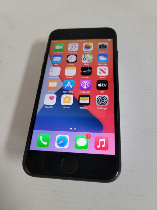 Apple iPhone 7 32GB (A1778) Q