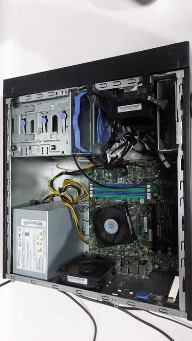 Lenovo P320 workstation Xeon E3-1245 V6 @ 3.70ghz / 16gb ram / READ #