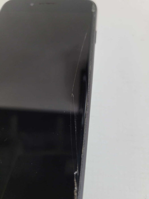 Apple iPhone 8 64GB (A1905) - READ