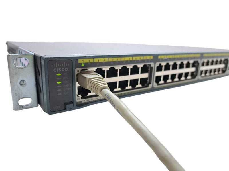 Cisco WS-C2960+48PST-L 48 Port 10/100 PoE,  2x 1G BT +2x SFP LAN Base )