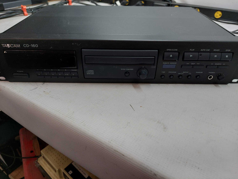 TasCam CD-160 Rack Mountable