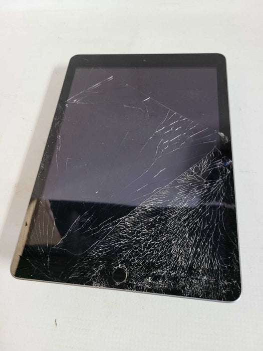Apple iPad 5th Gen 32GB (A1822) -READ