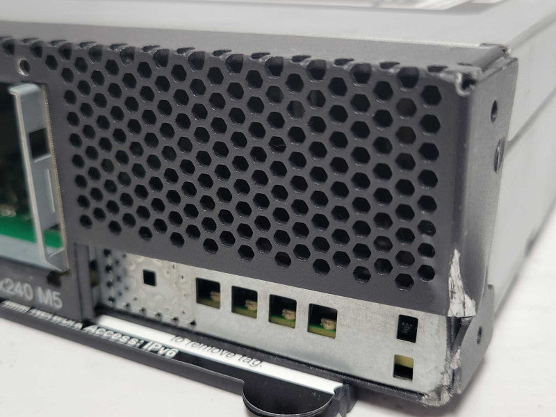 Lenovo x240 M5 Blade with 2x Xeon E5-2698v3 2.3GHz, No RAM, No HDD READ _