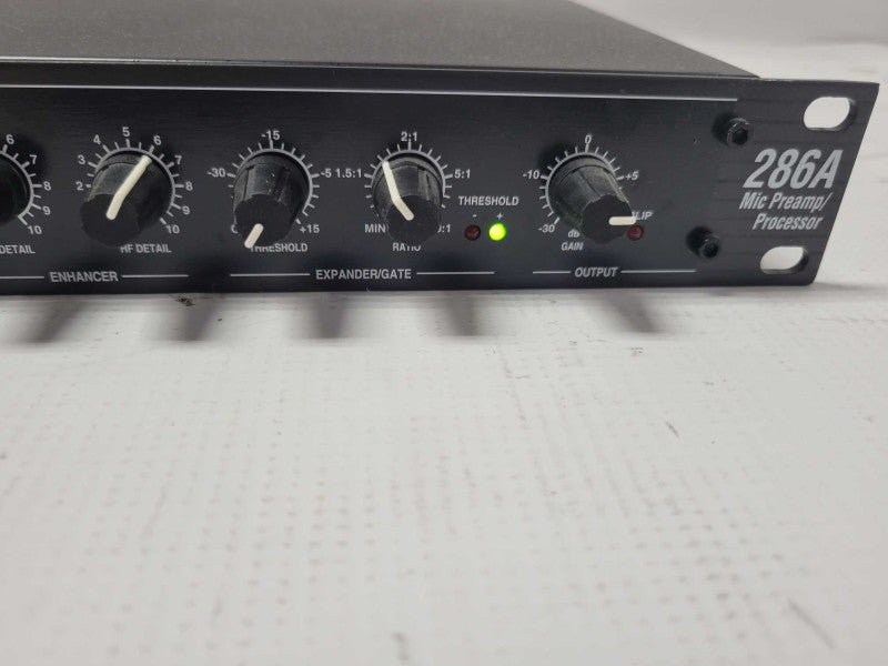 dbx professional products 286A MIC Preamp/processor, READ _