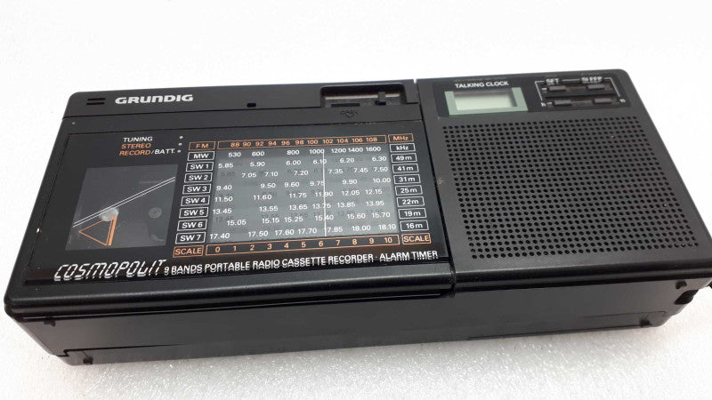 Grundig Cosmopolit 9 Bands Portable Radio Cassette Recorder &