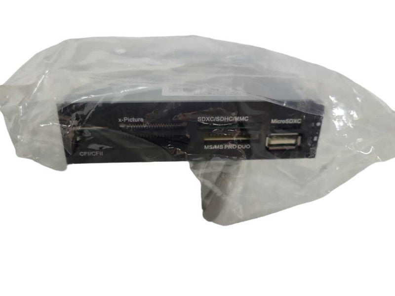 StarTech 35FCREADBK3 Front Bay Memory Card Reader !