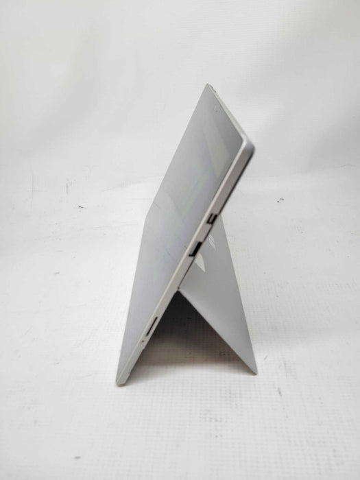 Microsoft Corporation Surface Pro - Core i7-7660U CPU | 8GB | 256GB SSD
