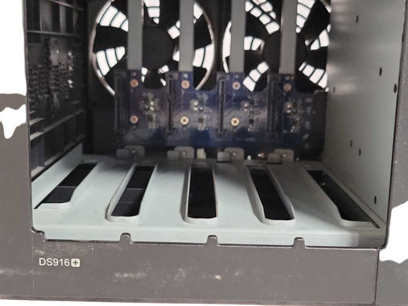 Synology Diskstation DS916+ 4-Bay NAS, No HDD, No HDD caddies, READ _