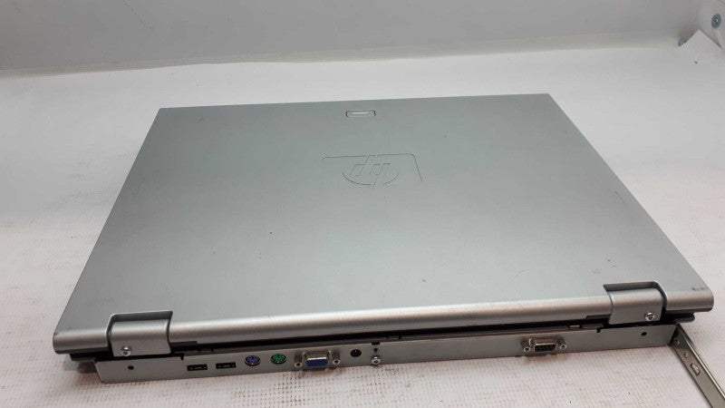 HP TFT7600 17\\" Rackmount LCD Monitor/Keyboard TFT7600RKM AG052A &