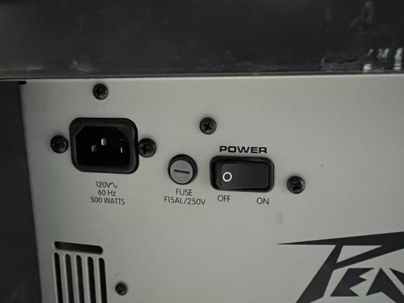 2x Peavey PR 12 Speakers with Peavey XR 8600 Mixer  -