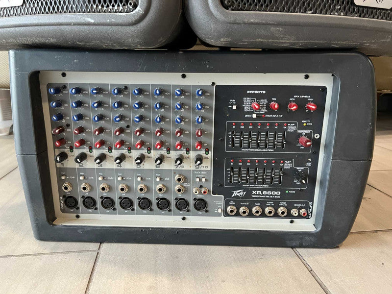 2x Peavey PR 12 Speakers with Peavey XR 8600 Mixer  -