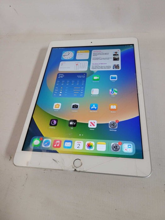Apple iPad 8th Gen 128GB (A2270) - READ