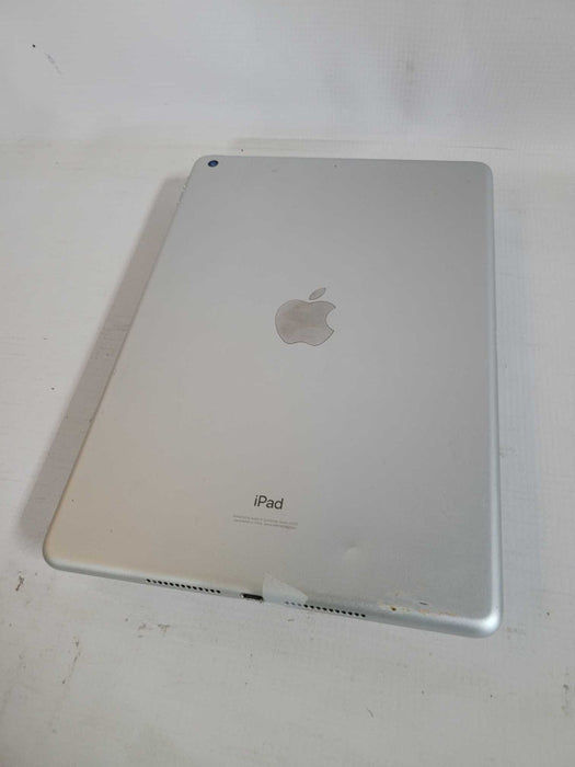 Apple iPad 8th Gen 128GB (A2270) - READ