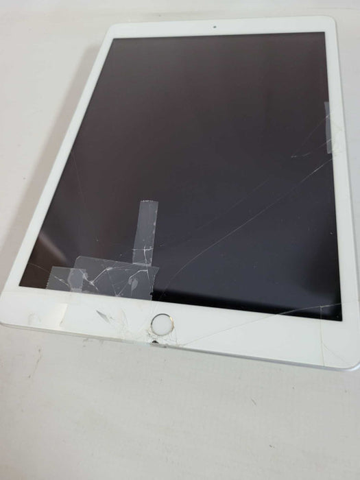 Apple iPad 8th Gen 128GB (A2270) - READ
