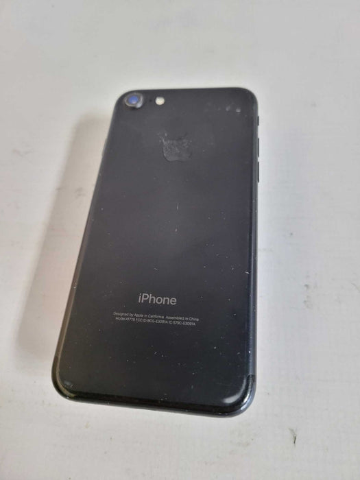Apple iPhone 7 128GB (A1778) - READ