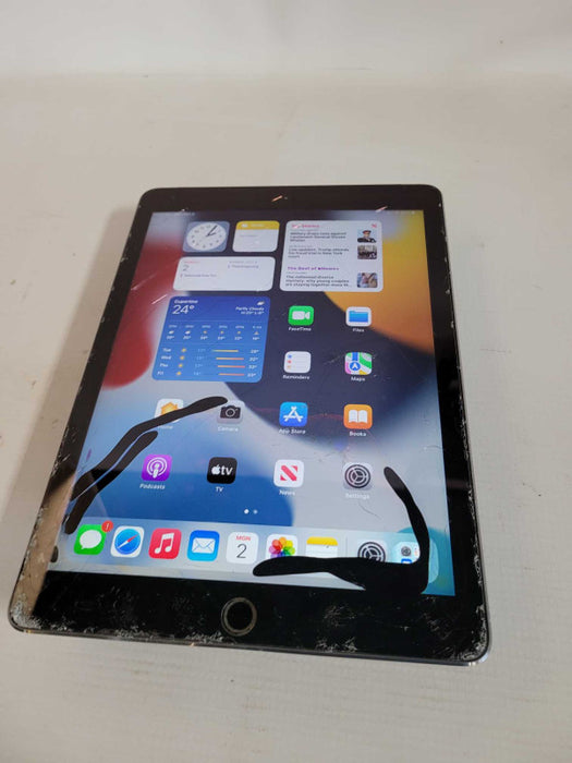 Apple iPad Air 2 64GB (A1567) - READ