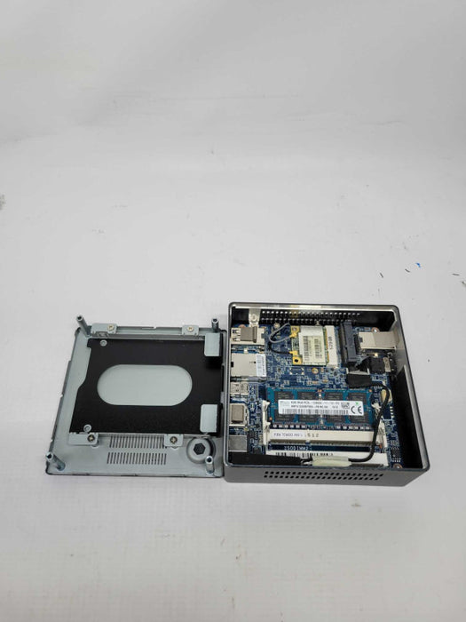 Gigabyte BRIX - Core i3-4010U | 8GB RAM | NO HDD | NO PWR ADPTR