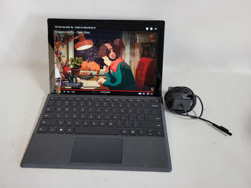 Microsoft Surface Pro 5 (1796)- i5-7300U, 8GB RAM, 256GB SSD