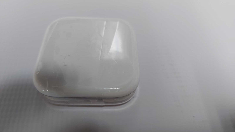 New Sealed apple earbuds 1st generation #