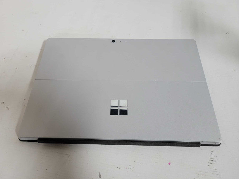 Microsoft Surface Pro 4 - i7-6650U, 16GB RAM, 256GB SSD - READ