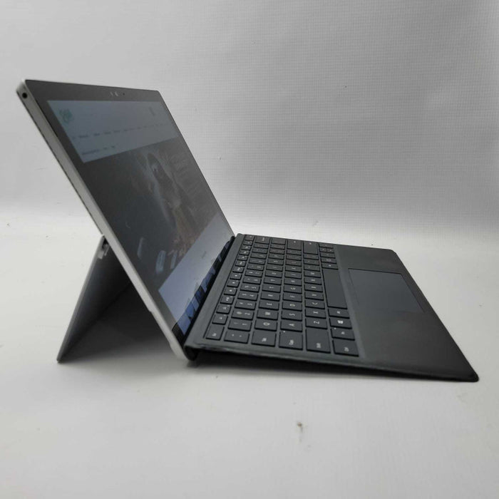 Surface Pro 4 Intel Core i7-6650U @2.20GHz 16GB RAM & 256GB Strage  -