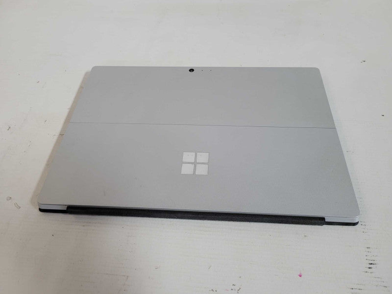 Microsoft Surface Pro 5 - i5-6300U, 8GB RAM, 256GB SSD - READ