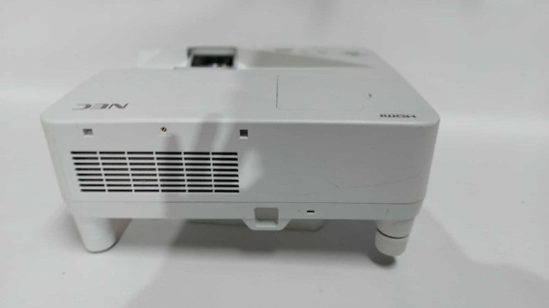 NEC NP-UM330W 3300-Lumen Widescreen Ultra Short Throw Projector - 273 hours #