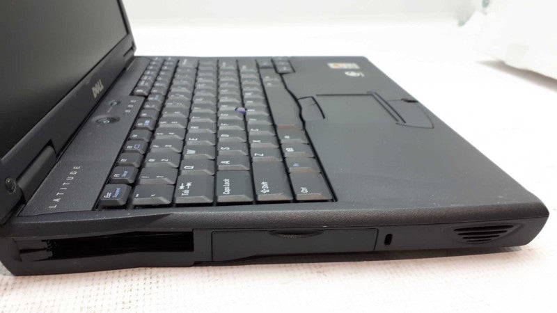 Dell Latitude PP01L Vintage Laptop Windows 2000 &