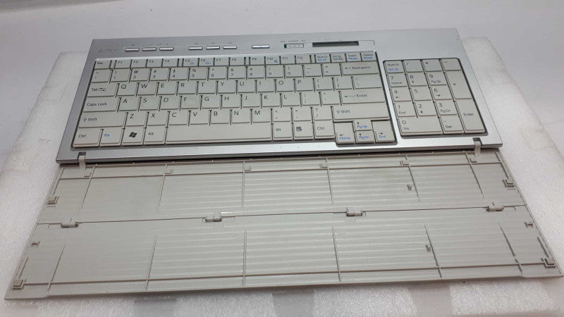 Sony VGP-WKB5US VAIO Series Silver Wireless Portable QWERTY Standard Keyboard &