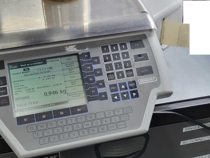 HOBART-QUANTUM PROGRAMMABLE COMMERCIAL WEIGHT SCALE w/LABEL PRINTER, READ _