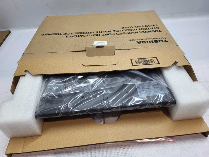 TOSHIBA PA3916C-1PRP Hi-Speed Port Replicator II Dockstation for Laptop &