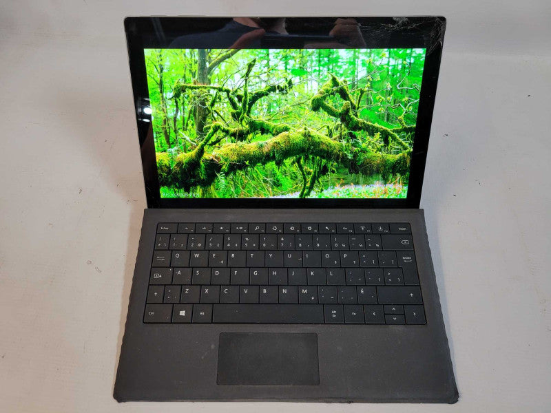 Microsoft Surface Pro 5 (1796) - i5-7300U, 8GB RAM, 256GB SSD -READ