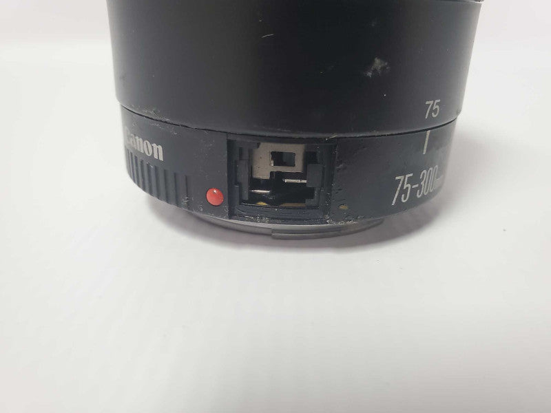 Canon Zoom Lens EF 75-300mm 1:4-5.6 (AS-IS) |