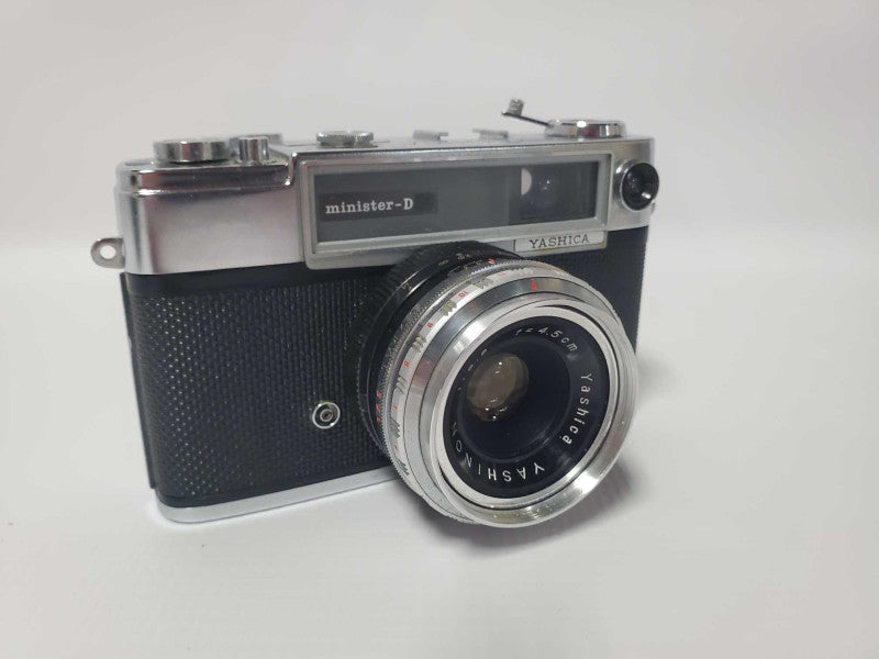 Yashica Minister D 35mm Vintage Camera (AS-IS) |