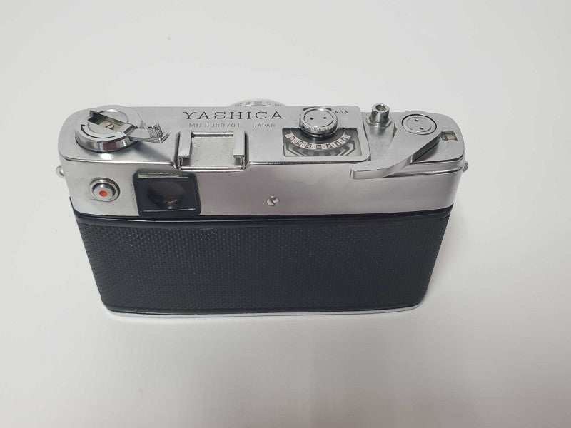 Yashica Minister D 35mm Vintage Camera (AS-IS) |