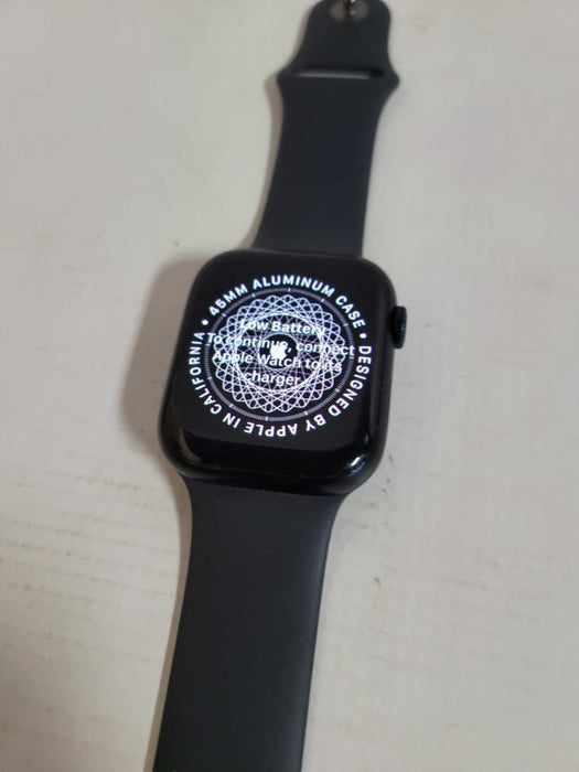 Apple Watch Model 7 - READ