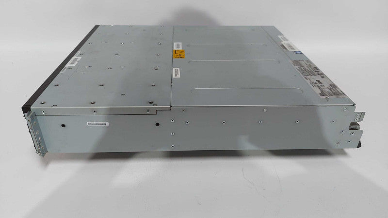 IBM Storwize V5000 Array 2x Nodes 01AC370 - READ Q#