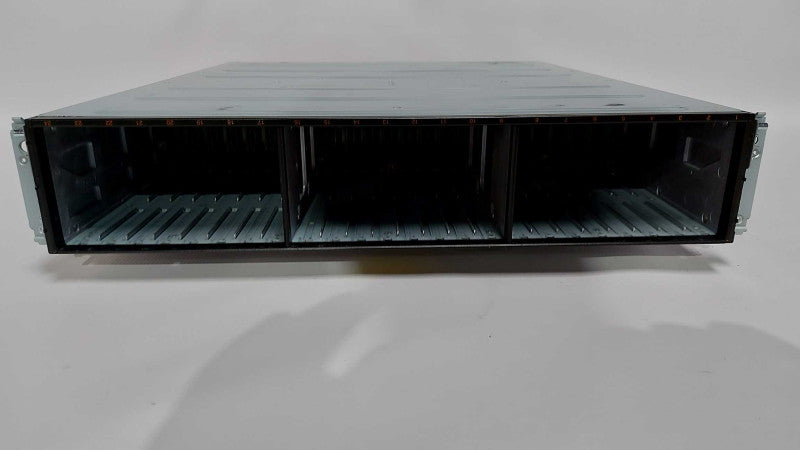 IBM DS8000 ENCLOSURE 98Y3807 00E6077 - 1x Controller 49Y5951 / 2x PSU #