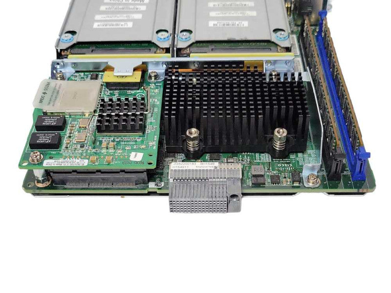 Cisco UCS-E140S-M2/K9 E-Series M2 2x 8Gb DRAM, 2x HDD, READ Q_