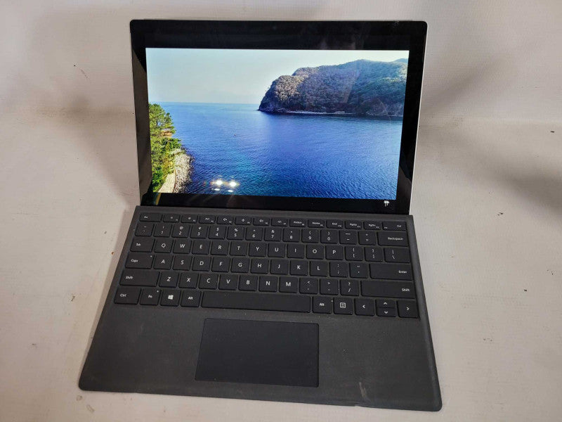 Microsoft Surface Pro 5 (1796) - i7-7660U, 16GB RAM, 512GB SSD - READ