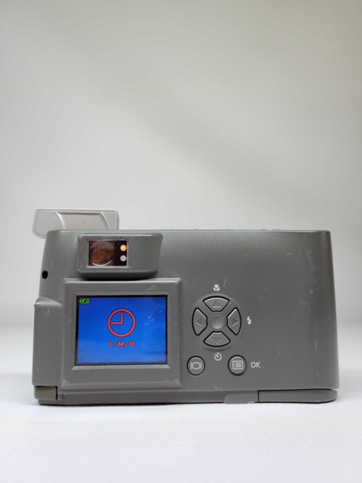 Vintage Olympus D-520 Zoom 2.0 Megapixel Digital Camera - Silver