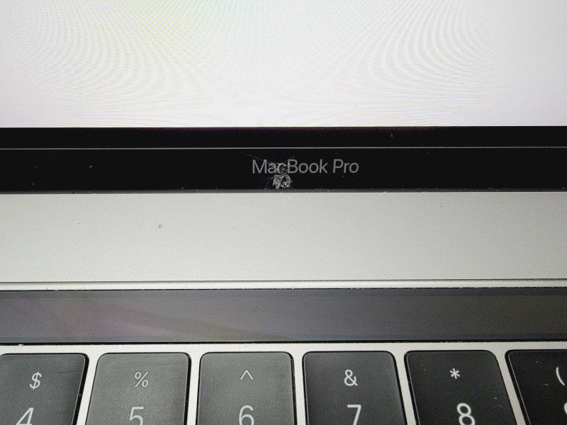 Apple Macbook Pro 2017 13\\" Core i7-7820HQ @ 2.9GHz 16GB DDR3 1TB SSD (