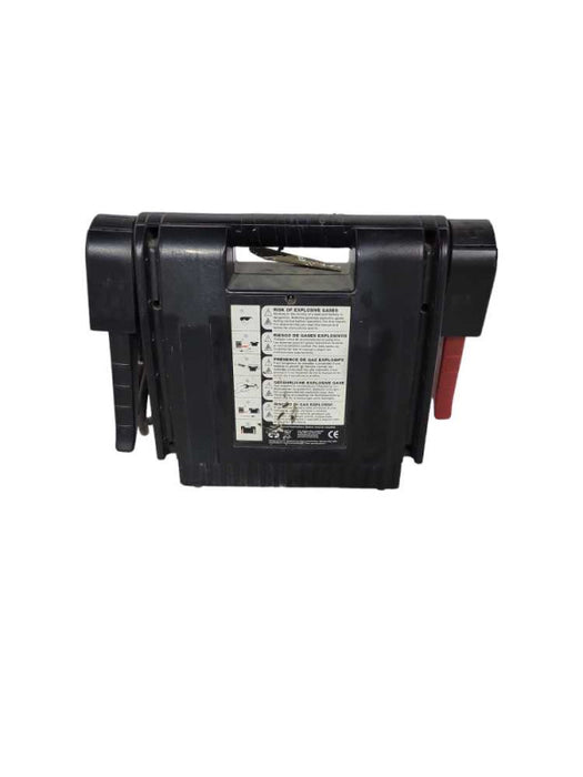 Booster Pac ES5000 1500 Peak Amp Battery Booster Pack Jump Starter Charger !