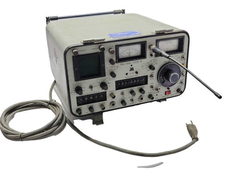 IFR FM/AM 1000A Service Monitor, Powers on, READ _