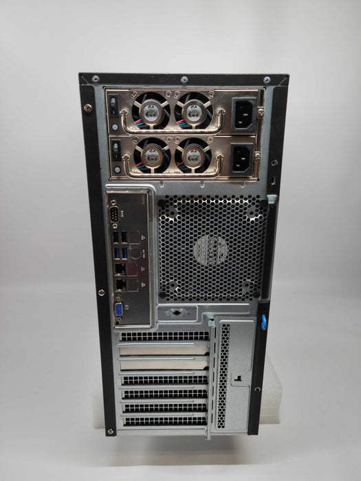 Supermicro X10DRi - 2x Xeon E5-2603 v3 | 32GB RAM | 2x2TB NVMe | 4x512GB SSD