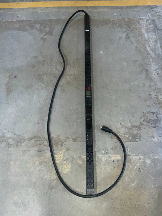 APC Rack PDU AP8841 200-240V 24A  Q-