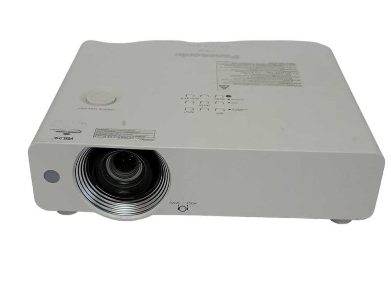 Panasonic PT-VW435NU WXGA LCD Projector 1180 Lamp Hours, NO REMOTE  _