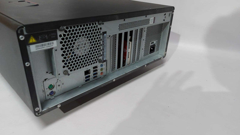 Lenovo thinkstation P520 Xeon W2135 @ 3.70ghz / 32gb ram / READ #