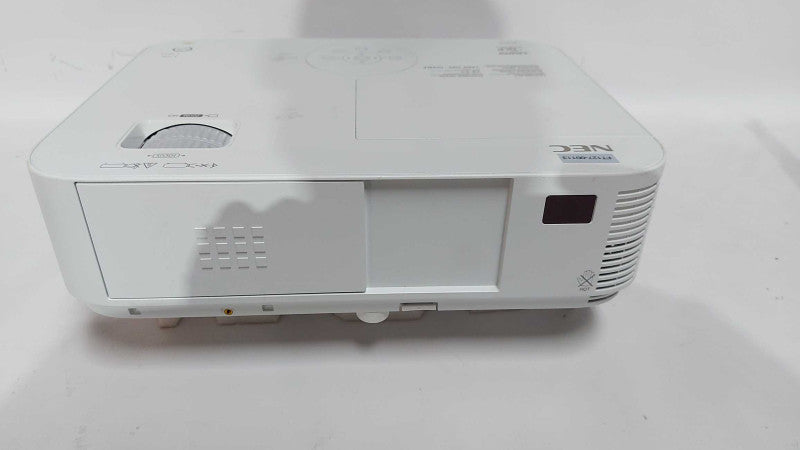 NEC HDML DLP Projector M323X - 3200 Lumens - 661 lamp hours #